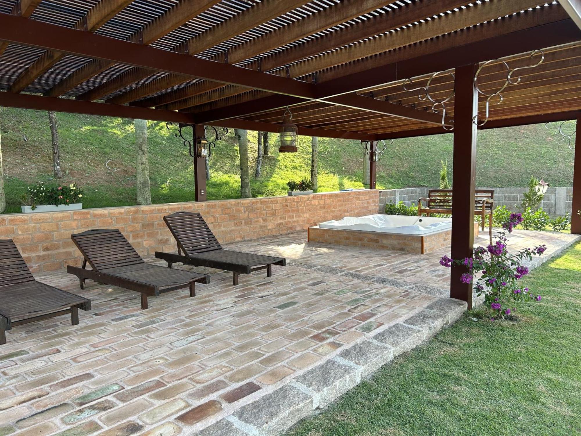 Hotel Villa D'Angelo Itatiba Esterno foto